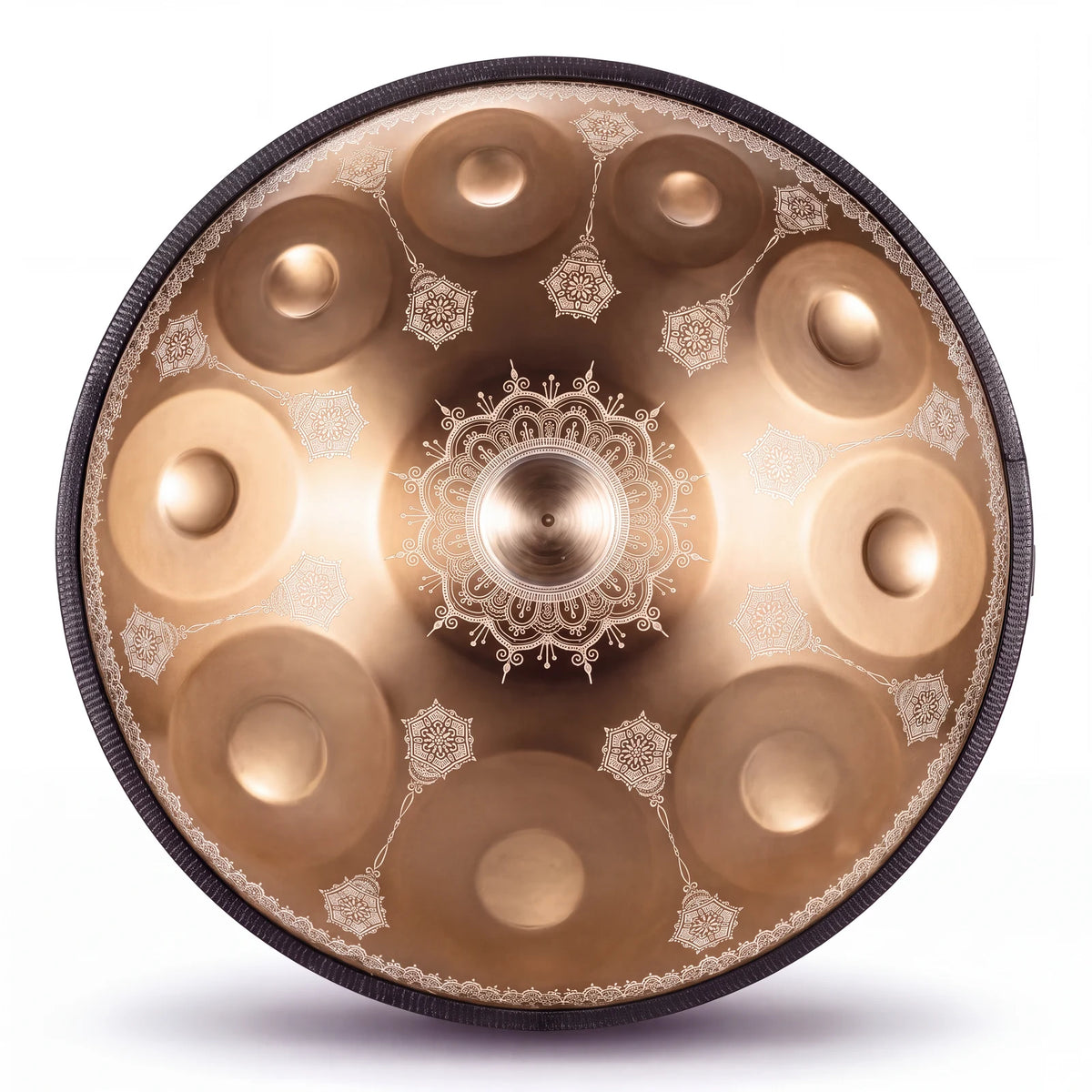 Handpan ZÉNITH Do majeur doré Kovapan, vue de dessus, mandala central et motifs gravés
