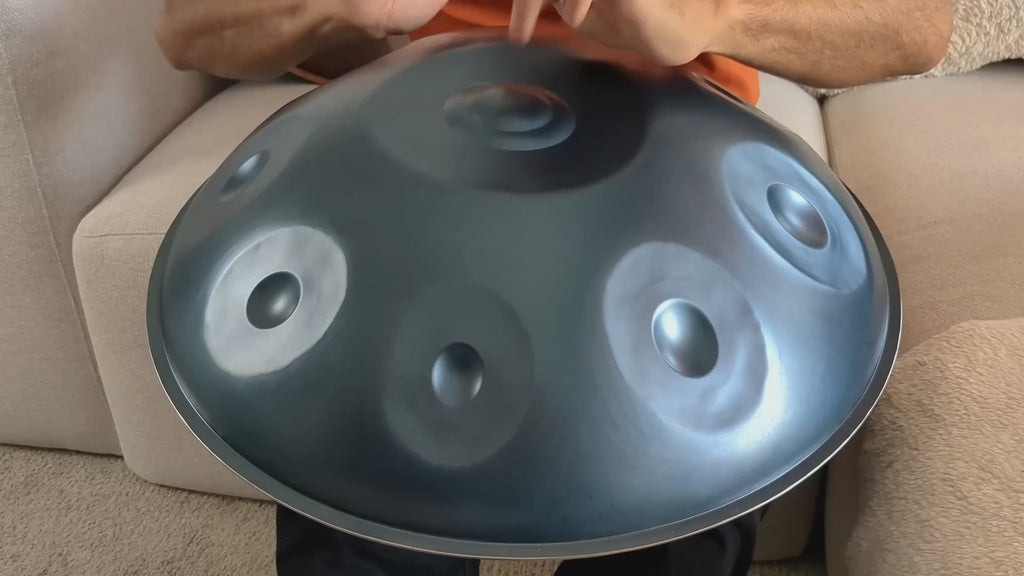 Vidéo de démonstration du handpan EQUINOX en Ré Mineur Kurd – Kovapan